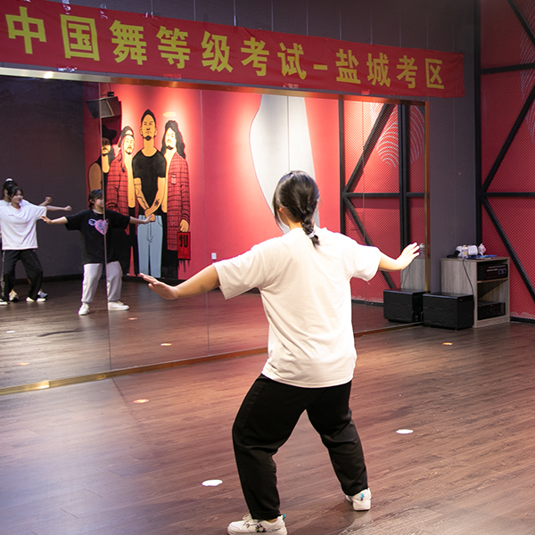 少儿街舞培训班